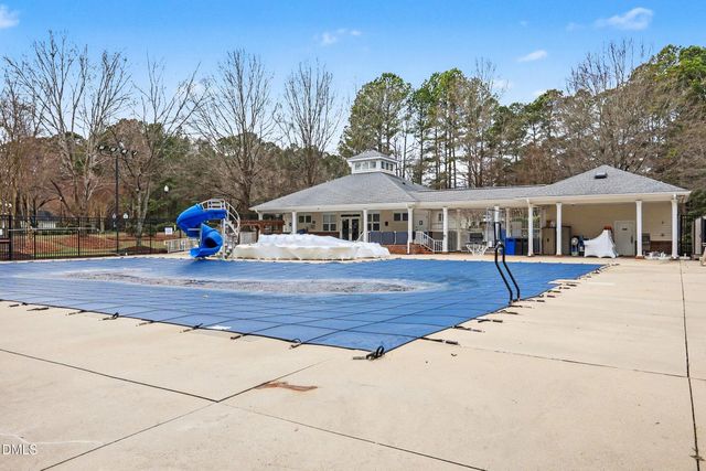 229 Commons Drive, Holly Springs, NC 27540
