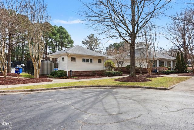 229 Commons Drive, Holly Springs, NC 27540