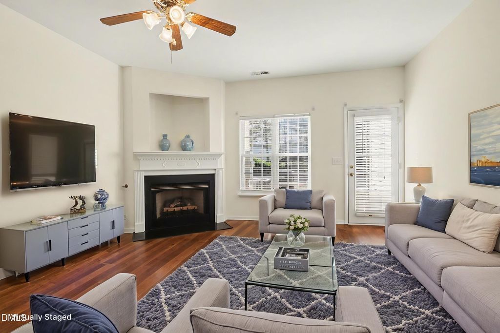 229 Commons Drive, Holly Springs, NC 27540