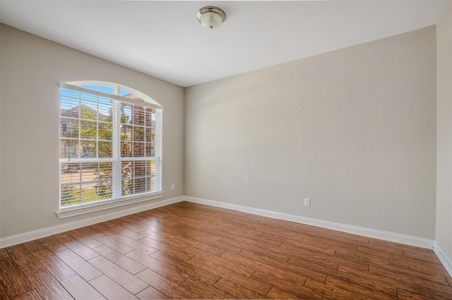 2304 Dolan Falls Lane, Pearland, TX 77089