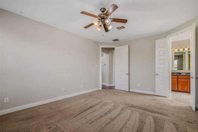 2304 Dolan Falls Lane, Pearland, TX 77089