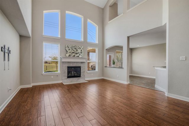 2304 Dolan Falls Lane, Pearland, TX 77089