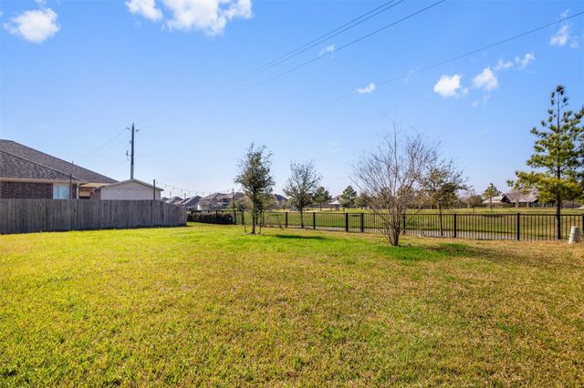 2304 Dolan Falls Lane, Pearland, TX 77089