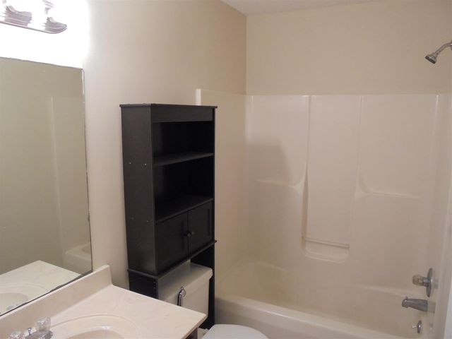 2746 Union Hall Rd, Clarksville, TN 37040