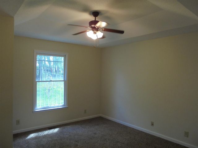 2746 Union Hall Rd, Clarksville, TN 37040