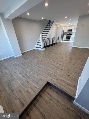 3013 S CARLISLE ST, Philadelphia, PA 19145