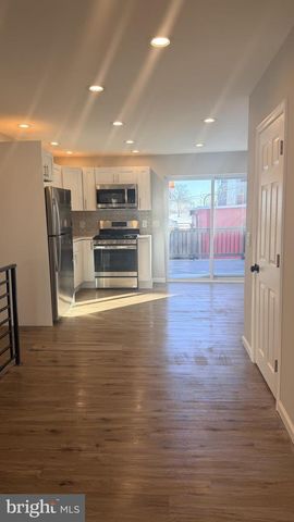 3013 S CARLISLE ST, Philadelphia, PA 19145