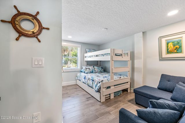 25 Vip Island A, Grant, FL 32949