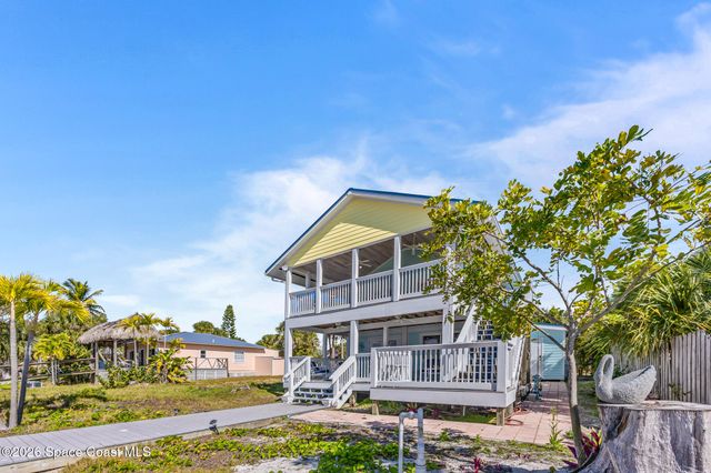 25 Vip Island A, Grant, FL 32949