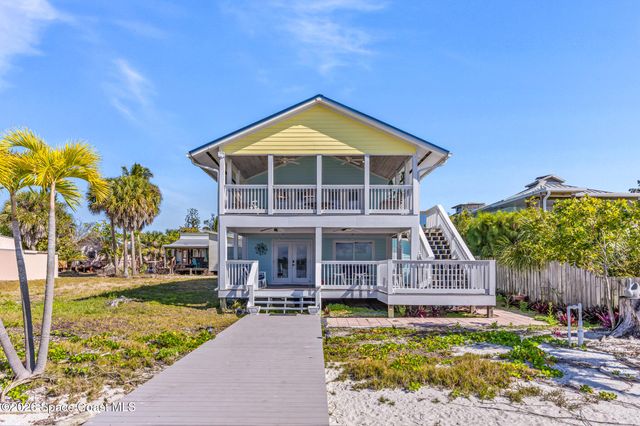 25 Vip Island A, Grant, FL 32949