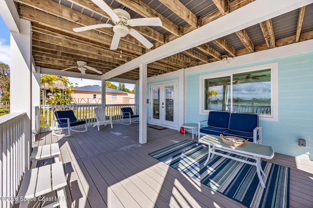 25 Vip Island A, Grant, FL 32949