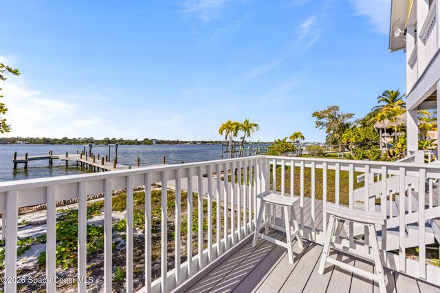 25 Vip Island A, Grant, FL 32949