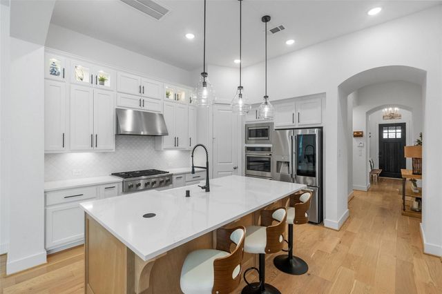 419 N Hillary Step Place, Montgomery, TX 77316