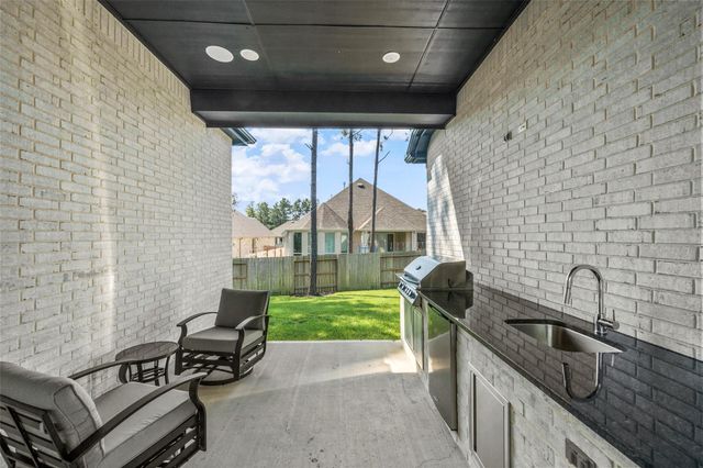 419 N Hillary Step Place, Montgomery, TX 77316