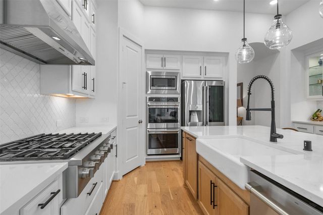 419 N Hillary Step Place, Montgomery, TX 77316