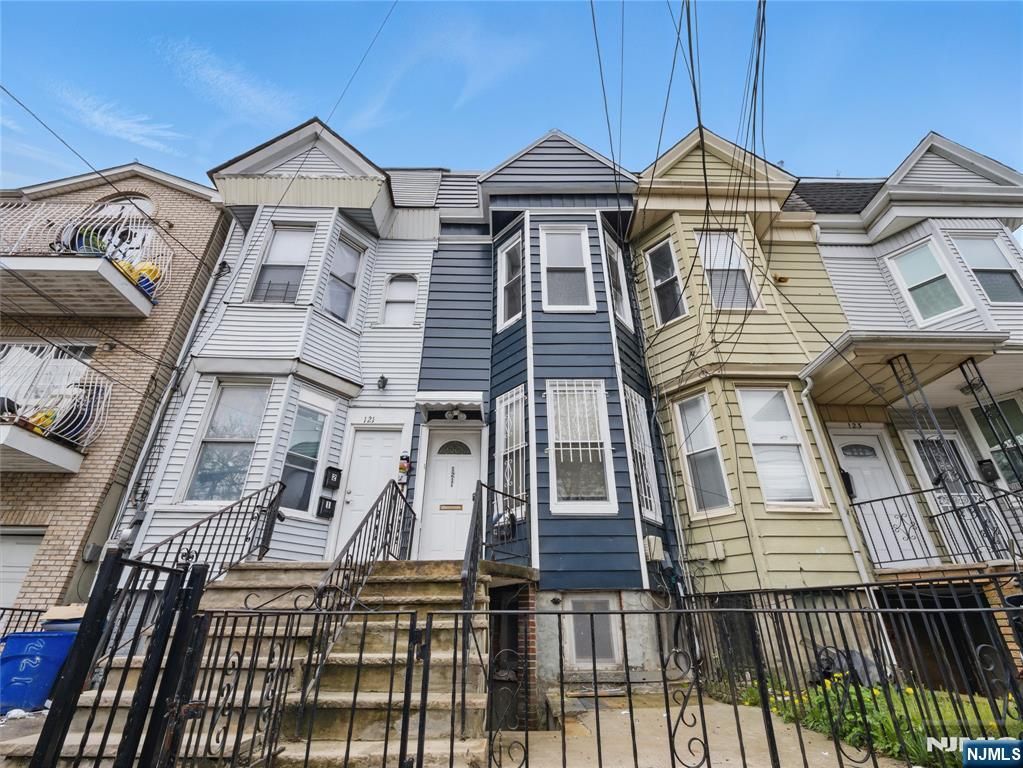 121 1/2 Kearney Avenue 5, Jersey City, NJ 07305