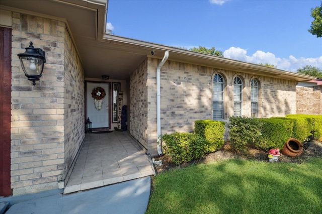 5923 Pine Needle Lane, Pasadena, TX 77505