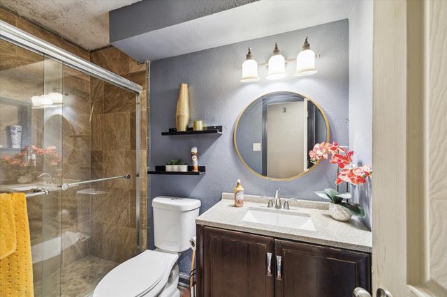 5923 Pine Needle Lane, Pasadena, TX 77505