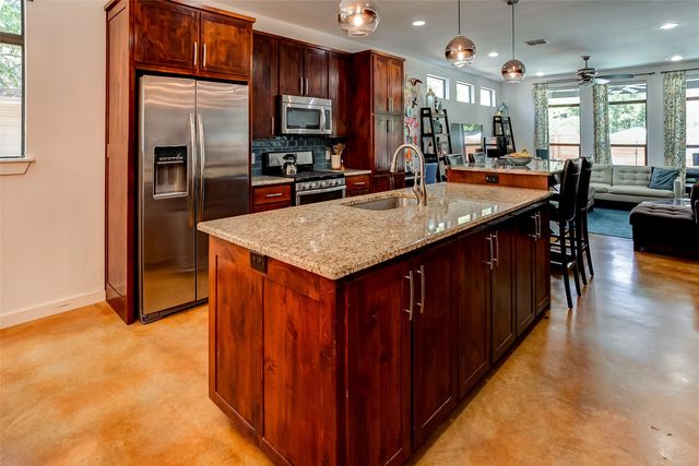 3912 Linden Avenue, Fort Worth, TX 76107