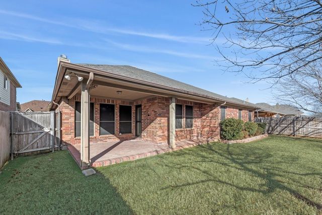 965 Tara Drive, Burleson, TX 76028