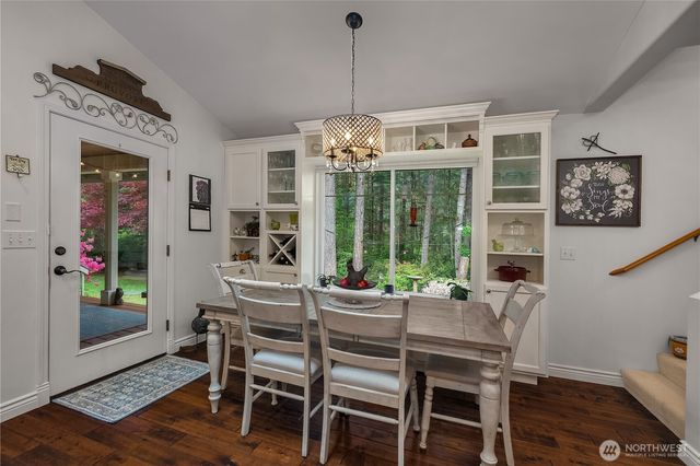 280 E Ann Arbor Drive, Shelton, WA 98584