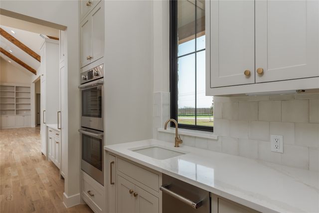 12507 Bella Crossing Drive, Fort Worth, TX 76126