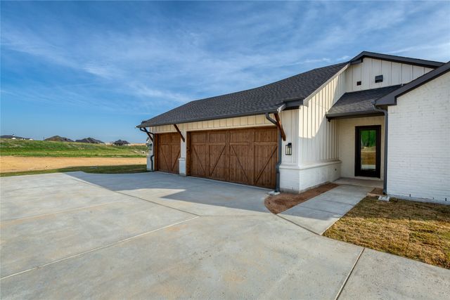 12507 Bella Crossing Drive, Fort Worth, TX 76126