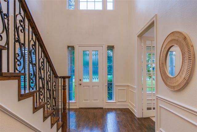 5830 Meaders Lane, Dallas, TX 75230