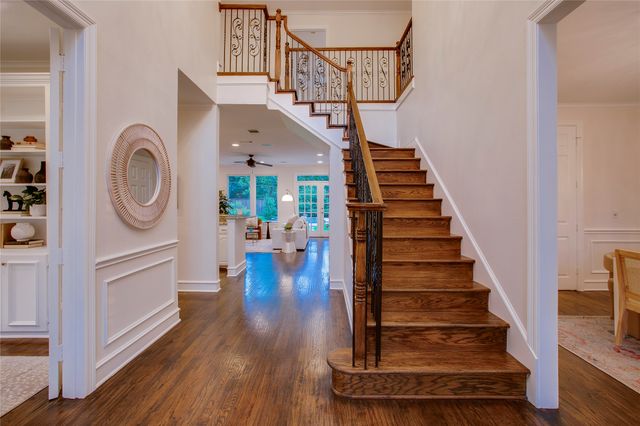 5830 Meaders Lane, Dallas, TX 75230