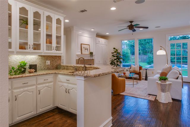 5830 Meaders Lane, Dallas, TX 75230