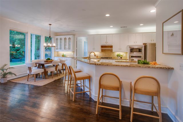 5830 Meaders Lane, Dallas, TX 75230