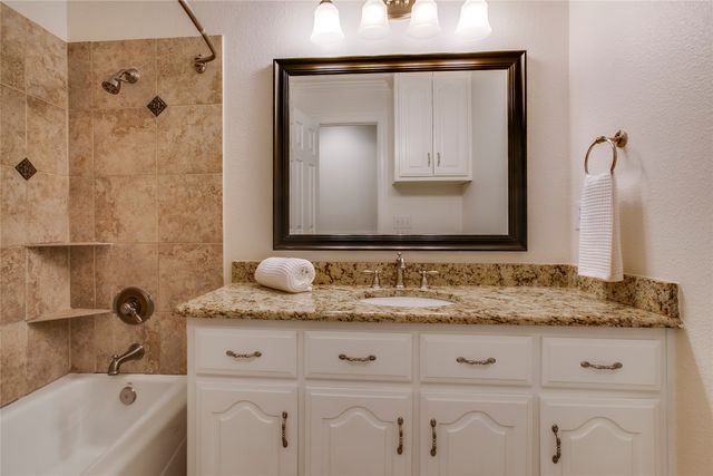 5830 Meaders Lane, Dallas, TX 75230