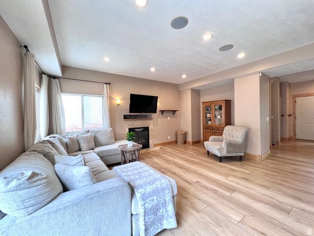 1918 W WOODVIEW DR, Lehi, UT 84048