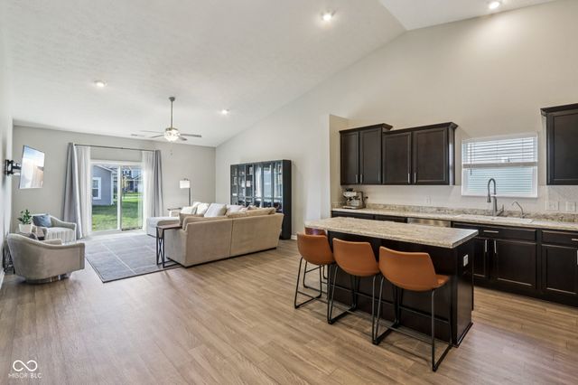 6819 W Wintergreen Court, Mccordsville, IN 46055