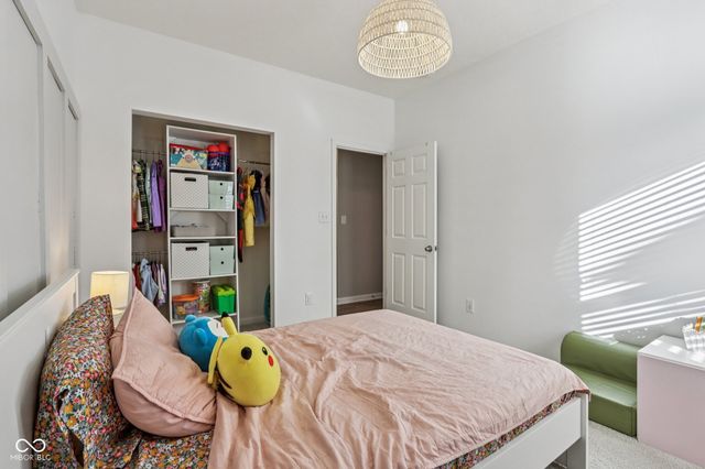 6819 W Wintergreen Court, Mccordsville, IN 46055