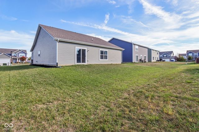 6819 W Wintergreen Court, Mccordsville, IN 46055