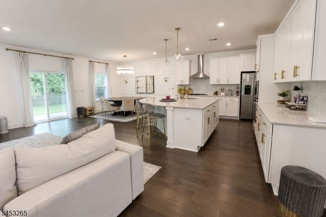 3 MYERS TERRACE, Morris Plains Boro, NJ 07950