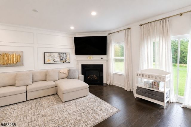 3 MYERS TERRACE, Morris Plains Boro, NJ 07950