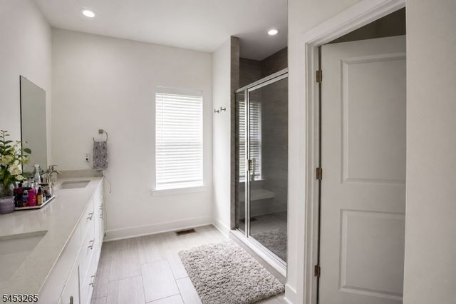 3 MYERS TERRACE, Morris Plains Boro, NJ 07950