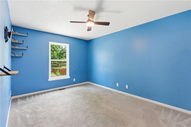 603 Mayberry Court, Raymore, MO 64083