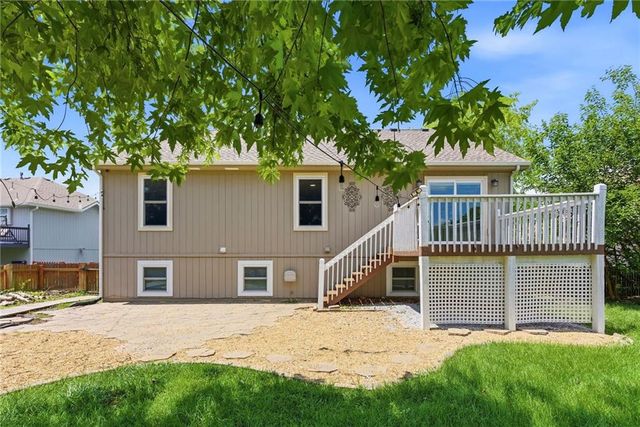 603 Mayberry Court, Raymore, MO 64083