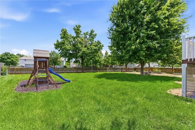 603 Mayberry Court, Raymore, MO 64083