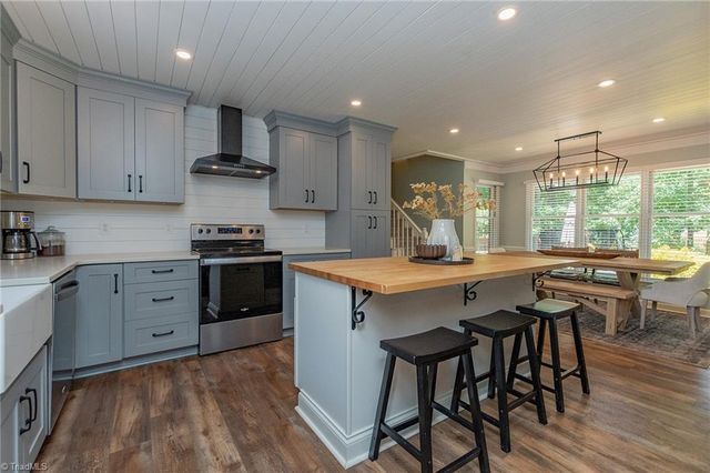 3316 Marlborough Road, Burlington, NC 27215