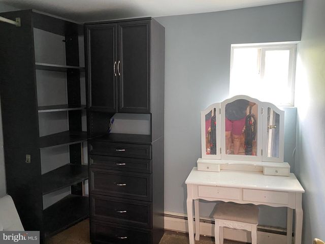 334 ARNOT ST, Saint Clair, PA 17970
