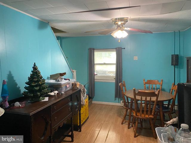 334 ARNOT ST, Saint Clair, PA 17970