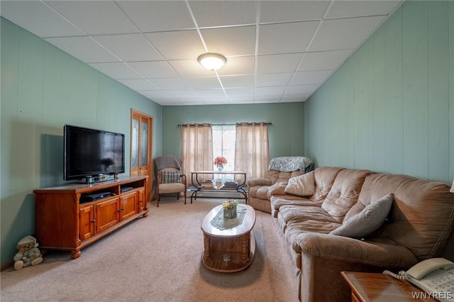 425 Hopkins Street, Buffalo, NY 14220