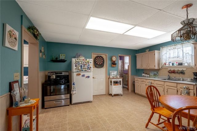 425 Hopkins Street, Buffalo, NY 14220