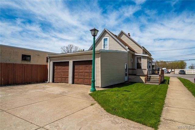 425 Hopkins Street, Buffalo, NY 14220