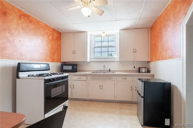 425 Hopkins Street, Buffalo, NY 14220