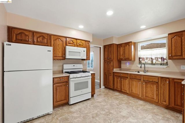 509 Putnam, Antioch, CA 94509
